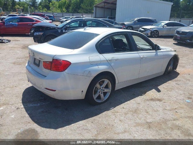 2013 BMW 320I WBA3C3C56DF983165 Photo 3