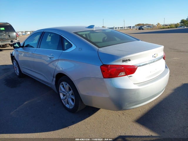 Chevrolet IMPALA 1LT 2017 2G1105S39H9109897 Image 3