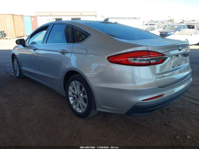 2019 FORD FUSION HYBRID 3FA6P0LU0KR174339 Photo 2