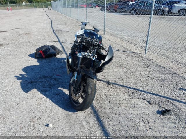 2024 SUZUKI GSX-R600 JS1GN7FA2R7100821 Photo 4