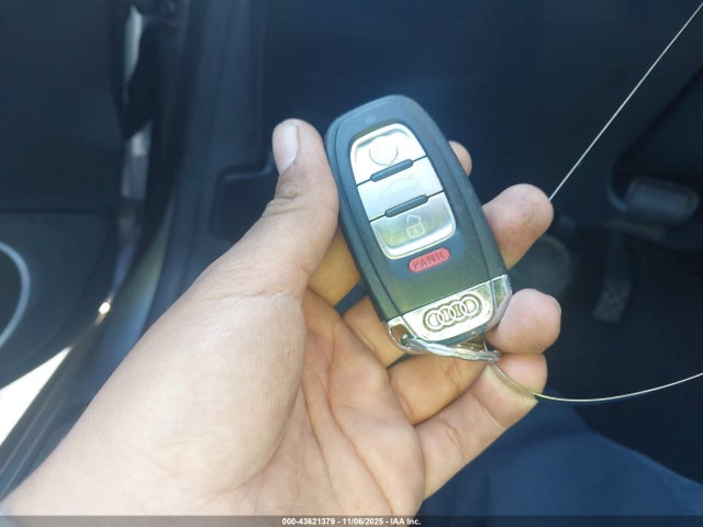 2011 AUDI A5 WAULFAFR2BA031459 Photo 10