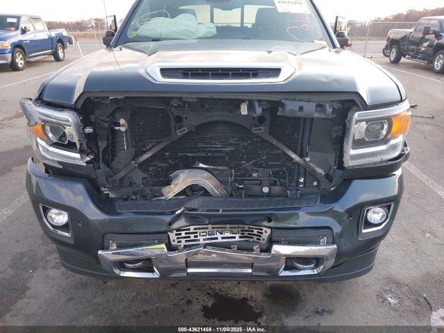1GT12SEY2KF111903 GMC Sierra 2500hd Denali