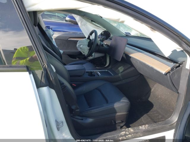 2023 TESLA MODEL 3 5YJ3E1EAXPF603216 Photo 4