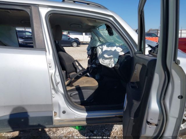 2020 JEEP RENEGADE ZACNJABB0LPL03329 Photo 4