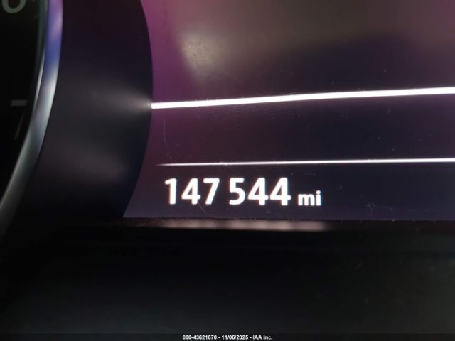 2011 VOLKSWAGEN TOUAREG WVGFF9BP0BD004841 Photo 6