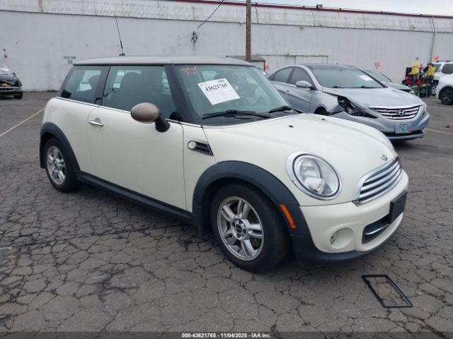 2013 MINI HARDTOP WMWSU3C58DT686196