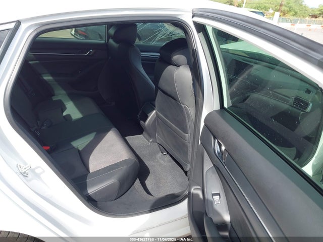 2022 Honda Accord Hybrid Sport მანქანა იყიდება აუქციონზე, vin: 1HGCV3F23NA031819, აუქციონის ნომერი: 43621768