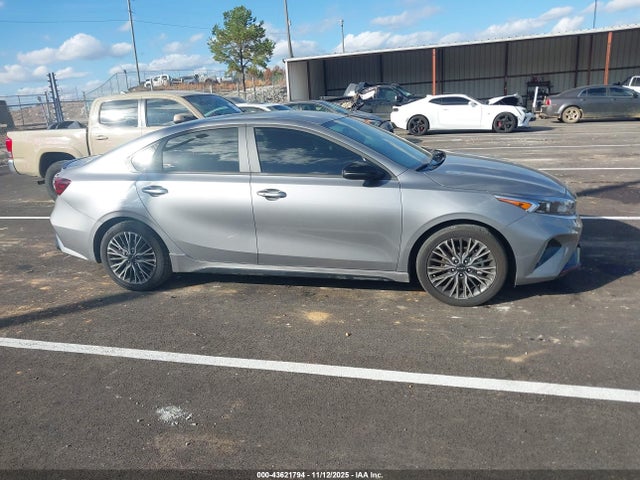 KIA Forte Gt-line 2024 3KPF54AD2RE782956 Image 13