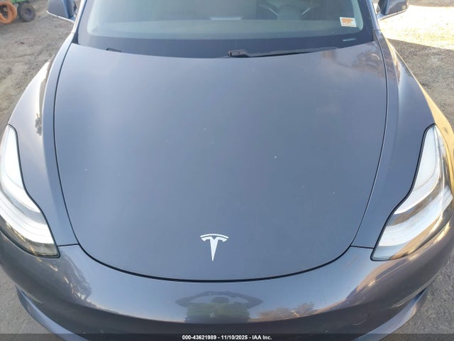 2018 TESLA MODEL 3 5YJ3E1EB2JF181331 Photo 9