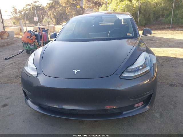 2018 TESLA MODEL 3 5YJ3E1EB2JF181331 Photo 5