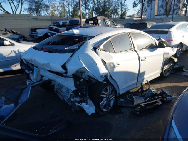 2020 HYUNDAI ELANTRA 5NPD84LF7LH588195 Photo 3