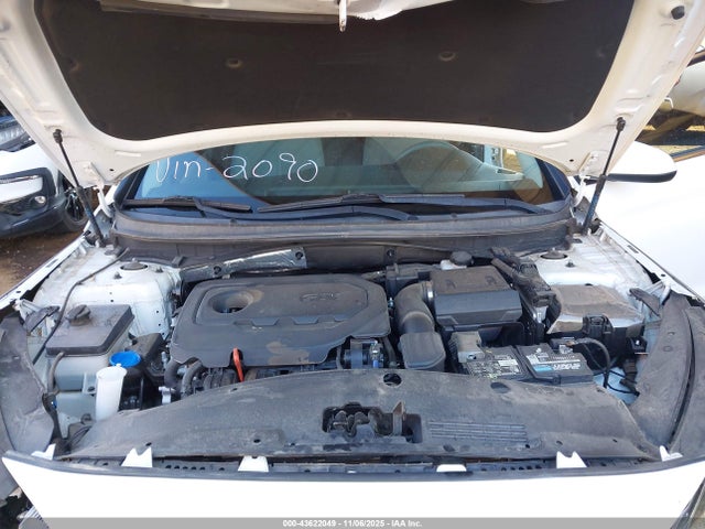 5NPE24AF3KH802090 Hyundai SONATA SE