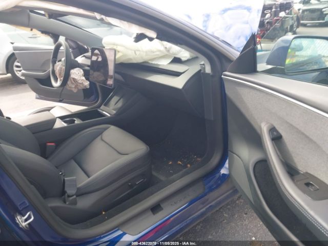 2025 TESLA MODEL 3 5YJ3E1EA0SF057485 Photo 4