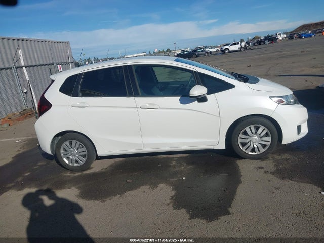 3HGGK5G57FM735301 Honda FIT LX