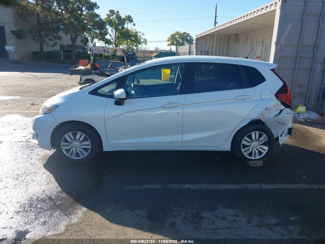 3HGGK5G57FM735301 Honda FIT LX