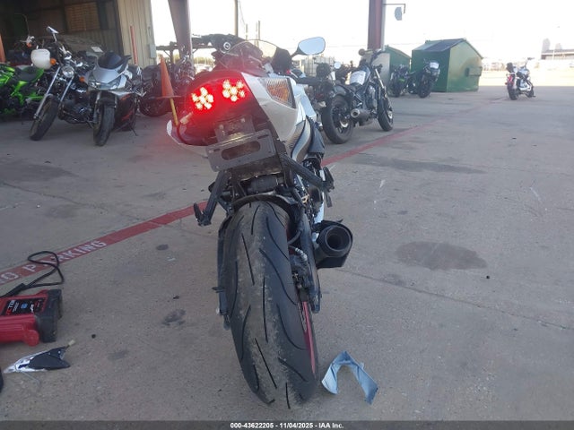 2024 SUZUKI GSX-R600 JS1GN7FA2R7101015 Photo 5