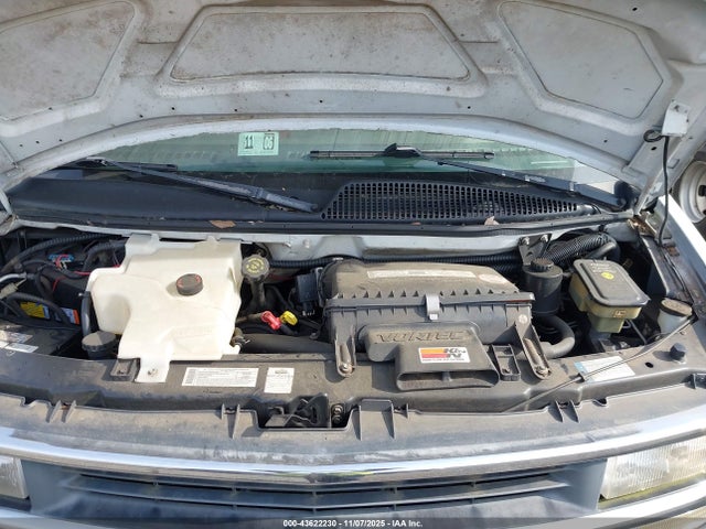 43622230 :رقم المزاد ، 1GBJG31R9Y1235215 vin ، 2000 Chevrolet Express Rv Cutaway مزاد بيع