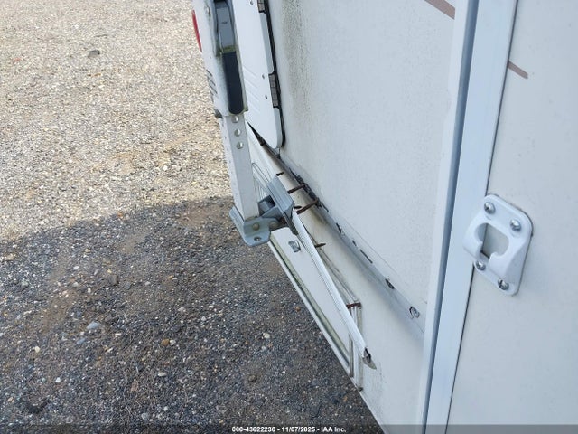 43622230 :رقم المزاد ، 1GBJG31R9Y1235215 vin ، 2000 Chevrolet Express Rv Cutaway مزاد بيع