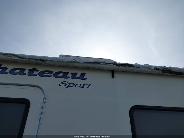 43622230 :رقم المزاد ، 1GBJG31R9Y1235215 vin ، 2000 Chevrolet Express Rv Cutaway مزاد بيع