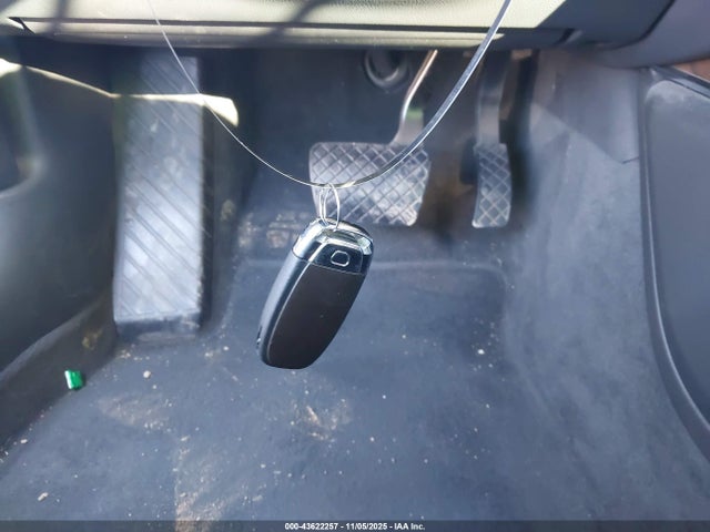 2016 AUDI A6 WAUHGAFC8GN001848 Photo 10