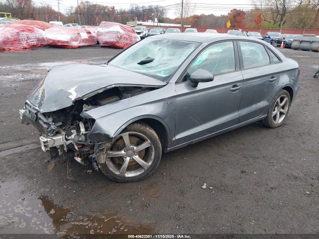 2016 AUDI A3 WAUB8GFF6G1031762 Photo 1