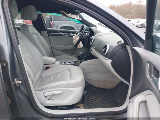 2016 AUDI A3 WAUB8GFF6G1031762 Photo 4