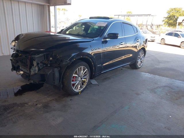 ZN661YUL2JX293482 Maserati LEVANTE S