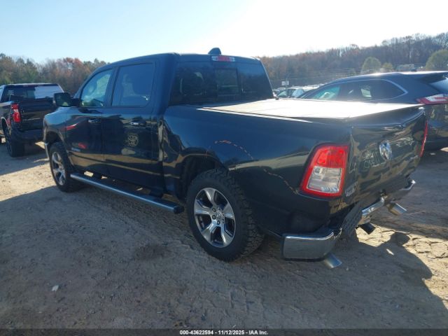 2019 RAM 1500 1C6SRFFT1KN555880 Photo 2