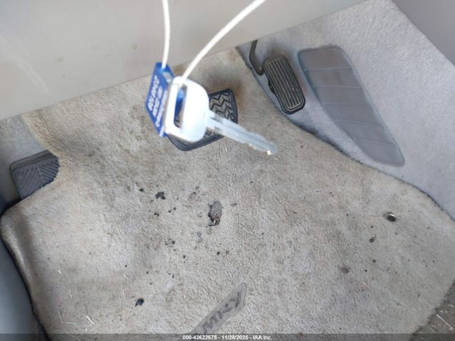 2005 TOYOTA CAMRY 4T1BE32KX5U025638 Photo 10