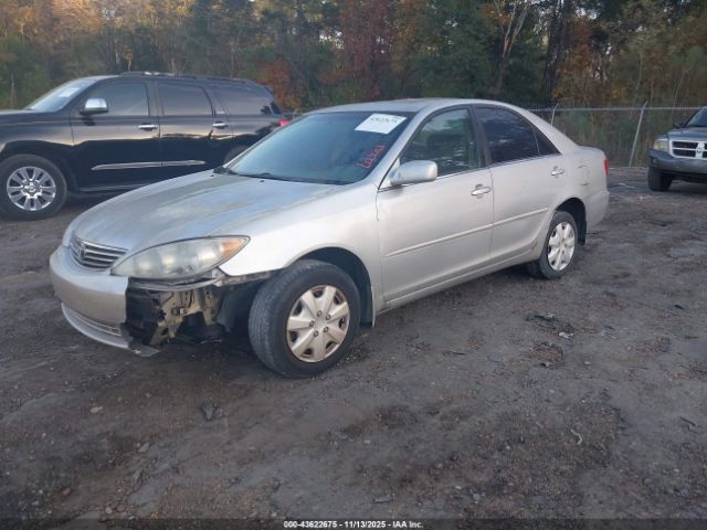 2005 TOYOTA CAMRY 4T1BE32KX5U025638 Photo 1