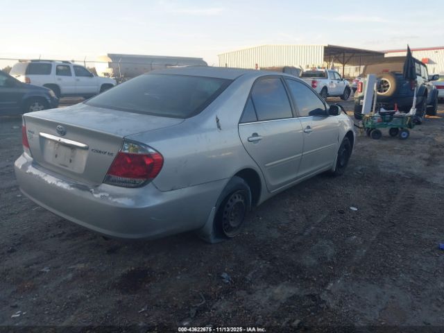 2005 TOYOTA CAMRY 4T1BE32KX5U025638 Photo 3