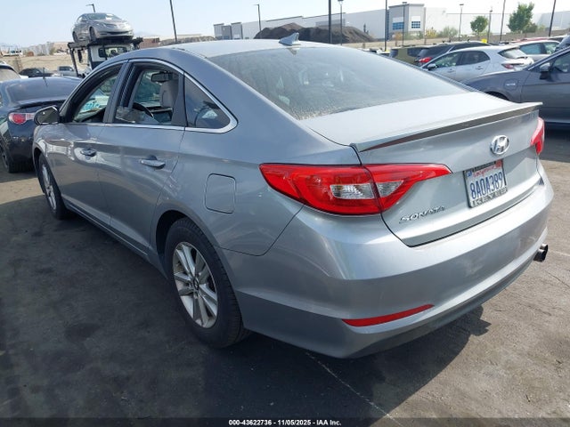 Hyundai SONATA SE 2016 5NPE24AF8GH331920 Image 3