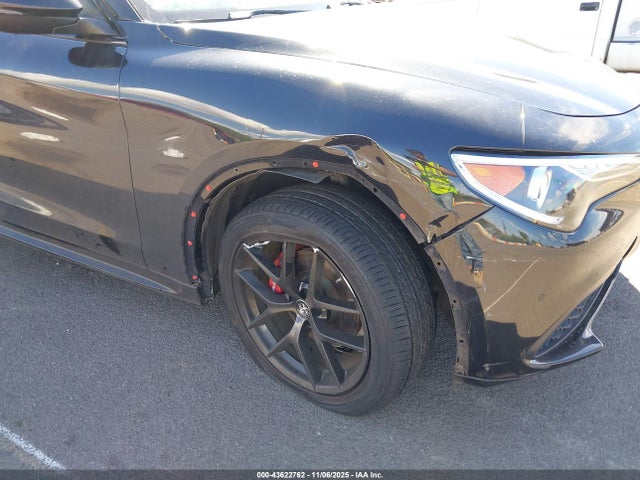 ZASPAKBNXM7D18180 Alfa Romeo Stelvio Ti Awd