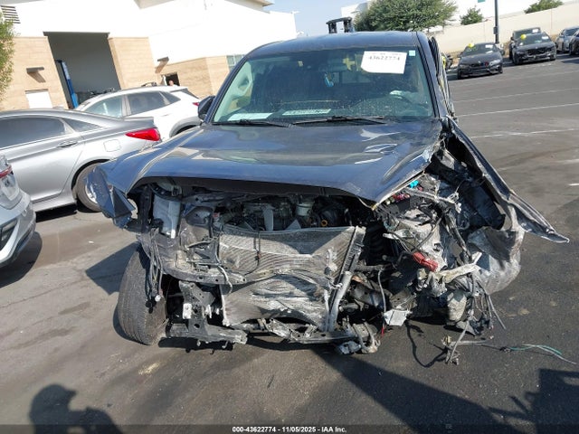 5TFRX5GN8JX119716 Toyota Tacoma Sr5