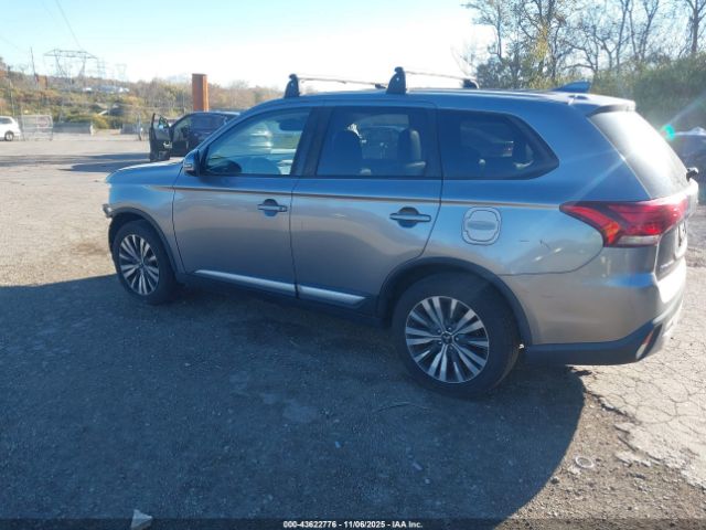 2020 MITSUBISHI OUTLANDER JA4AD3A3XLZ047257 Photo 2