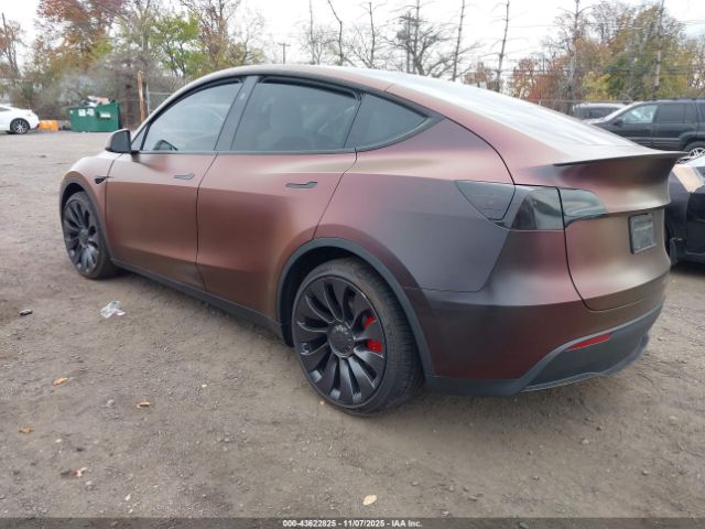 2024 TESLA MODEL Y 7SAYGDEF9RA265727 Photo 2