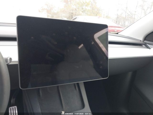 2024 TESLA MODEL Y 7SAYGDEF9RA265727 Photo 6