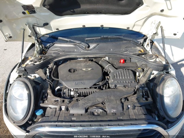 2017 MINI CLUBMAN WMWLN5C54H2E31878 Photo 9