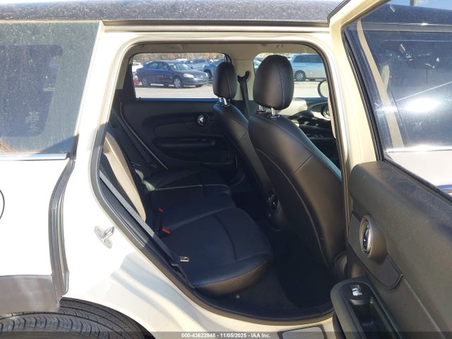 2017 MINI CLUBMAN WMWLN5C54H2E31878 Photo 7