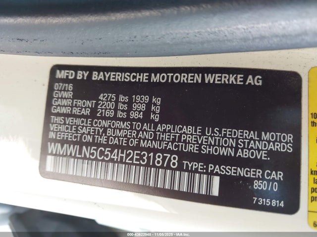 2017 MINI CLUBMAN WMWLN5C54H2E31878 Photo 8