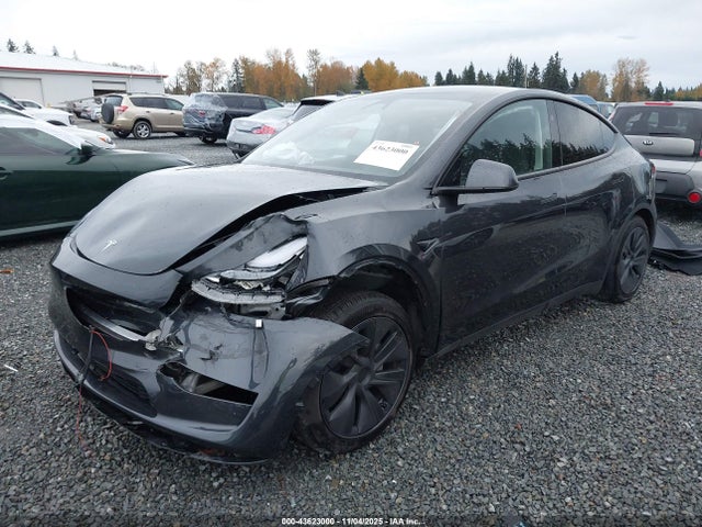 2025 TESLA MODEL Y 7SAYGDED5SF258801 Photo 1
