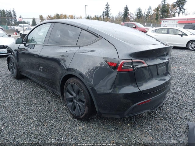 2025 TESLA MODEL Y 7SAYGDED5SF258801 Photo 2