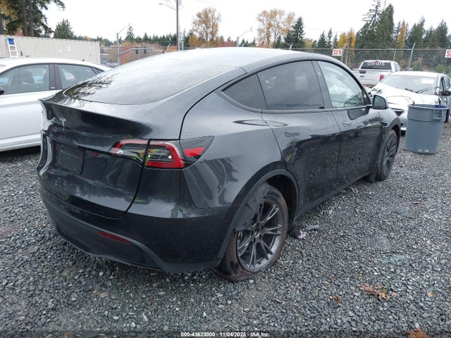 2025 TESLA MODEL Y 7SAYGDED5SF258801 Photo 3