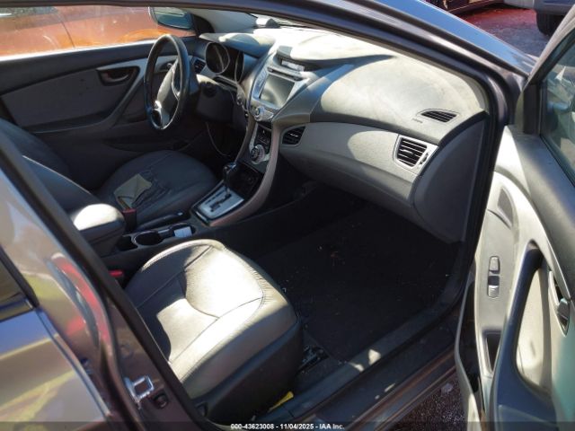 2011 HYUNDAI ELANTRA 5NPDH4AE1BH075677 Photo 4