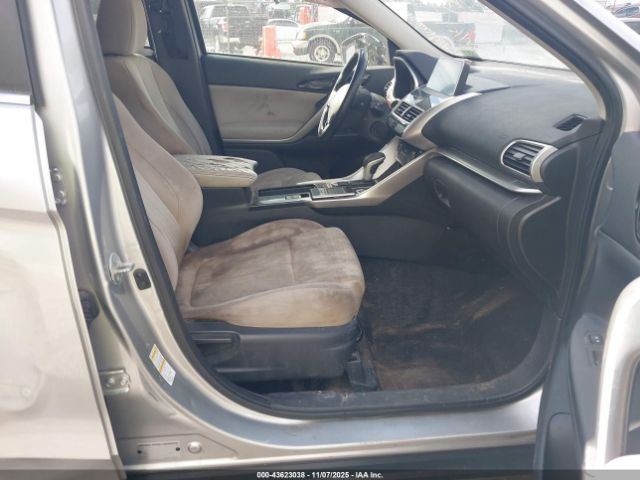 2019 MITSUBISHI ECLIPSE CROSS JA4AT5AA0KZ024355 Photo 4