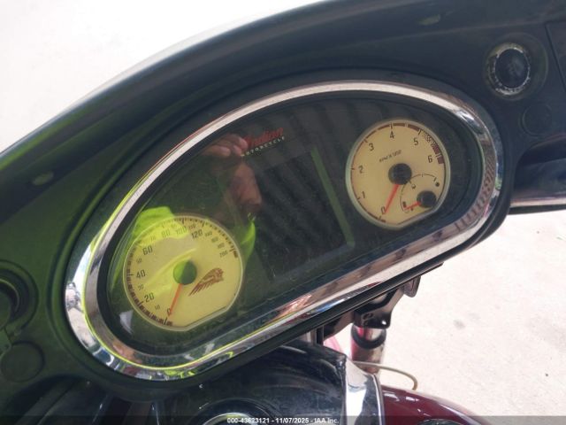 2014 INDIAN MOTORCYCLE CO. CHIEFTAIN 56KTCAAA2E3317599 Photo 6