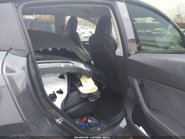 2023 TESLA MODEL Y 7SAYGDEE6PA195186 Photo 7