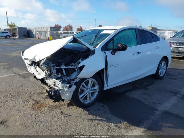 1G1BE5SM7H7102138 Chevrolet Cruze Lt Auto