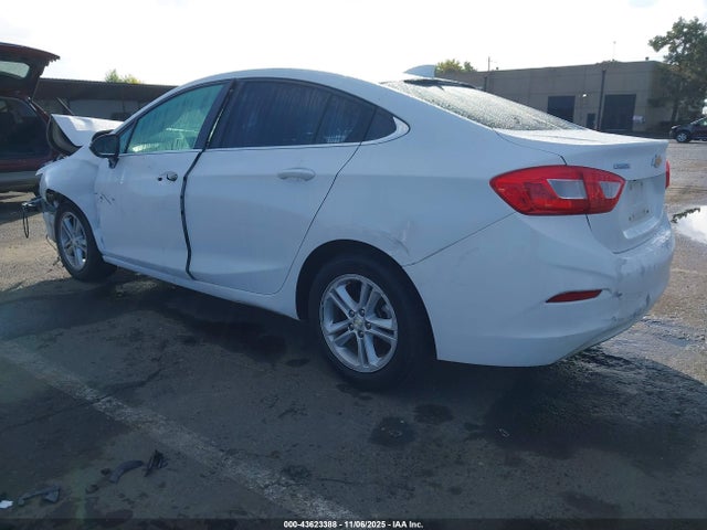 1G1BE5SM7H7102138 Chevrolet Cruze Lt Auto