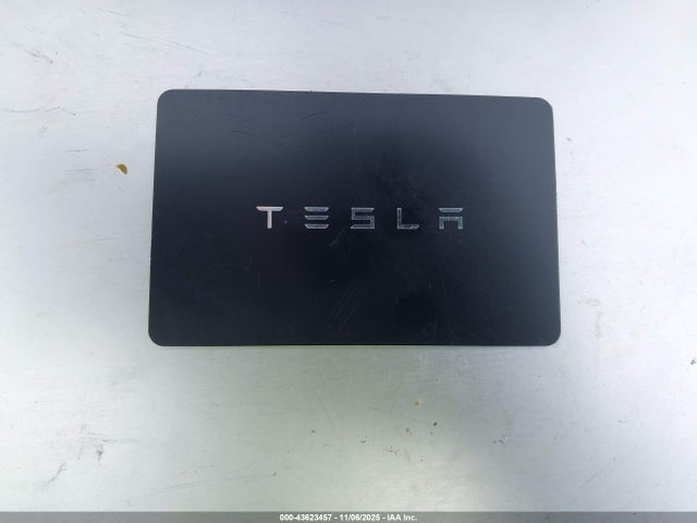Продажа на аукционе авто 2023 Tesla Model Y Performance Dual Motor All-wheel Drive, vin: 7SAYGDEF1PF924285, номер лота: 43623457